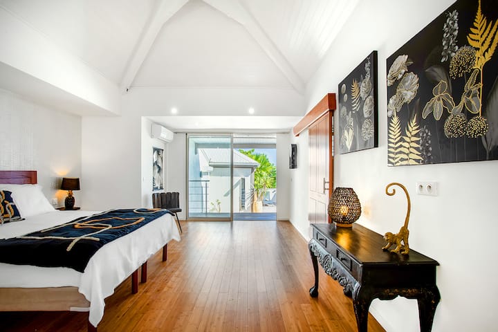 Suite Artistique — Vue large